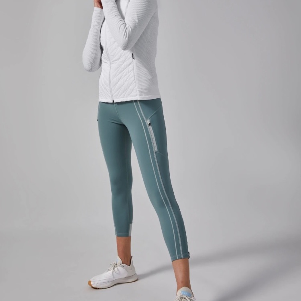Athleta Rainier Evolve 7/8 Tight